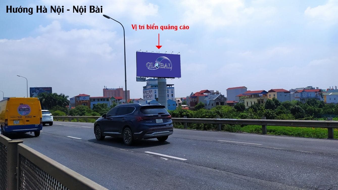 Ảnh vị trí 24A1 (H7/7+90) Bên tay phải đường Võ Văn Kiệt hướng cầu Thăng Long đi sân bay Nội Bài, 1/3
