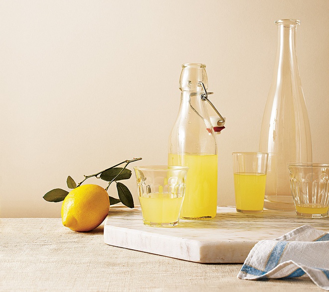 Thử ngay công thức làm rượu chanh limoncello rất đơn giản