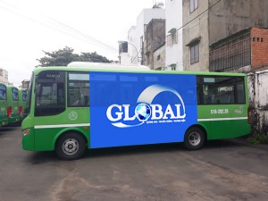 hình ảnh quảng cáo trên xe bus