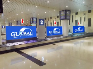 hình ảnh qc ở sân bay